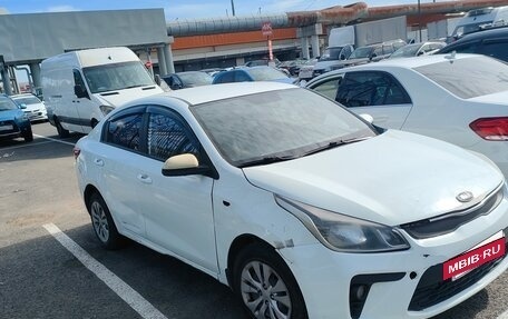 KIA Rio IV, 2018 год, 635 000 рублей, 3 фотография