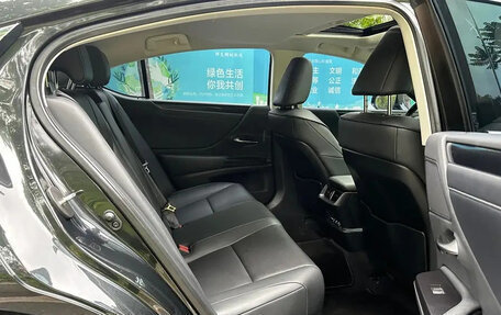 Lexus ES VII, 2021 год, 3 100 001 рублей, 8 фотография