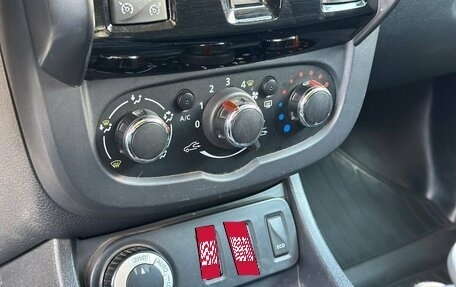 Renault Duster I рестайлинг, 2018 год, 1 200 000 рублей, 30 фотография