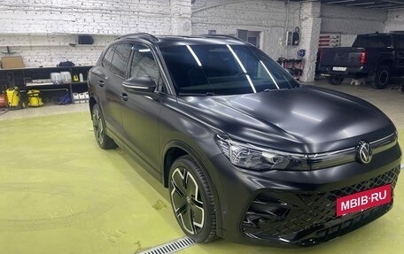 Volkswagen Tiguan II, 2024 год, 4 900 000 рублей, 3 фотография
