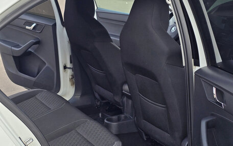 Skoda Rapid I, 2015 год, 830 000 рублей, 12 фотография