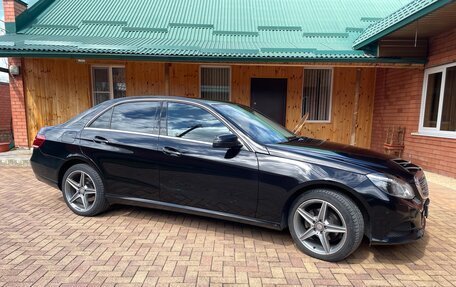 Mercedes-Benz E-Класс, 2013 год, 2 300 000 рублей, 8 фотография