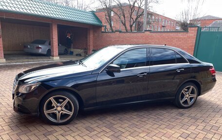 Mercedes-Benz E-Класс, 2013 год, 2 300 000 рублей, 7 фотография