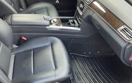 Mercedes-Benz E-Класс, 2013 год, 2 300 000 рублей, 13 фотография