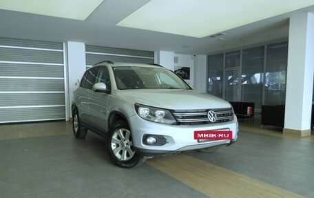 Volkswagen Tiguan I, 2013 год, 939 000 рублей, 3 фотография