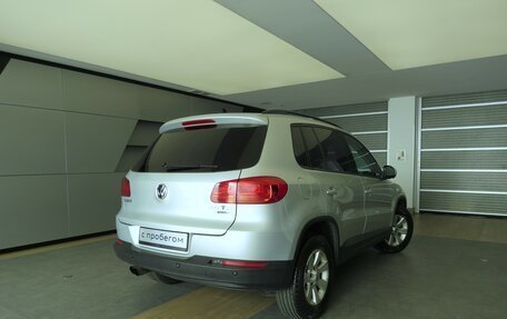 Volkswagen Tiguan I, 2013 год, 939 000 рублей, 2 фотография