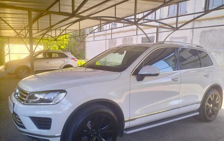 Volkswagen Touareg III, 2015 год, 2 900 000 рублей, 1 фотография