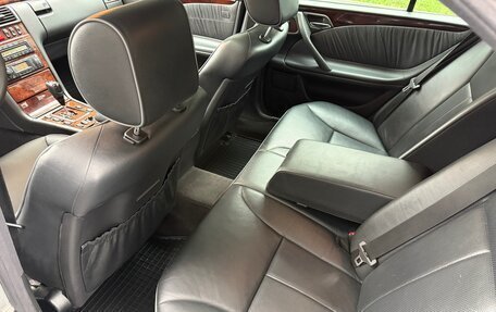 Mercedes-Benz E-Класс, 2001 год, 950 000 рублей, 14 фотография