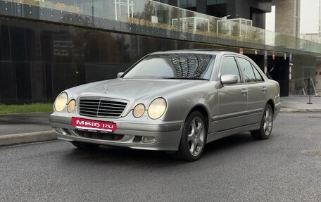 Mercedes-Benz E-Класс, 2001 год, 950 000 рублей, 11 фотография