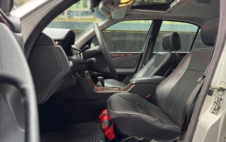 Mercedes-Benz E-Класс, 2001 год, 950 000 рублей, 26 фотография