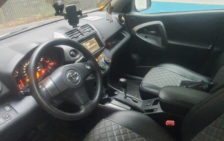 Toyota RAV4, 2010 год, 1 050 000 рублей, 10 фотография