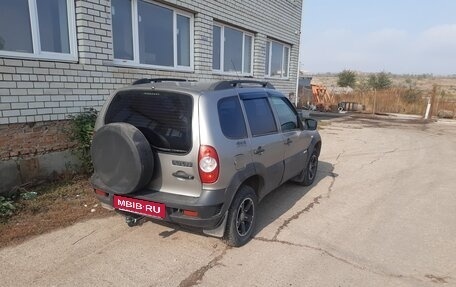 Chevrolet Niva I рестайлинг, 2017 год, 660 000 рублей, 3 фотография