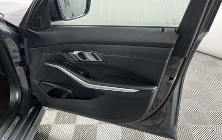 BMW 3 серия, 2019 год, 3 499 000 рублей, 19 фотография
