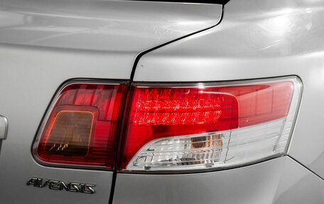 Toyota Avensis III рестайлинг, 2009 год, 999 000 рублей, 18 фотография