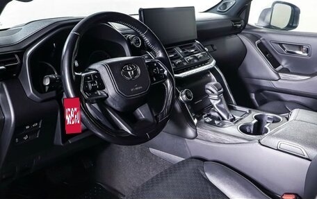 Toyota Land Cruiser, 2021 год, 7 800 000 рублей, 6 фотография