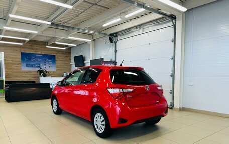 Toyota Vitz, 2017 год, 1 199 000 рублей, 4 фотография