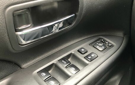 Mitsubishi Outlander III рестайлинг 3, 2017 год, 1 950 000 рублей, 20 фотография
