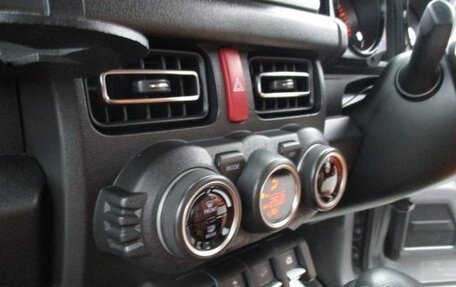 Suzuki Jimny, 2022 год, 1 300 000 рублей, 12 фотография