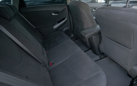 Toyota Prius, 2011 год, 1 098 000 рублей, 15 фотография