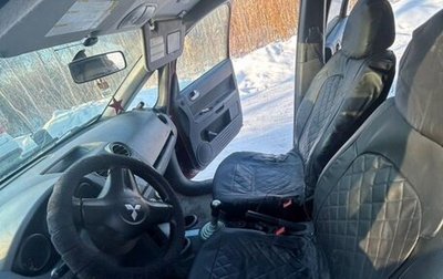 Mitsubishi Colt VI рестайлинг, 2004 год, 325 000 рублей, 1 фотография