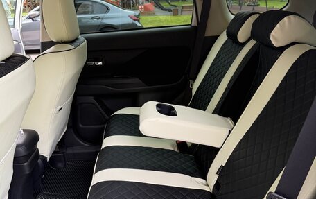 Mitsubishi Outlander III рестайлинг 3, 2013 год, 990 000 рублей, 14 фотография