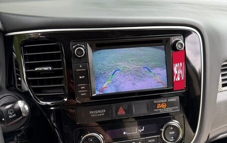 Mitsubishi Outlander III рестайлинг 3, 2013 год, 990 000 рублей, 15 фотография