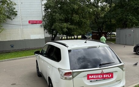 Mitsubishi Outlander III рестайлинг 3, 2013 год, 990 000 рублей, 5 фотография
