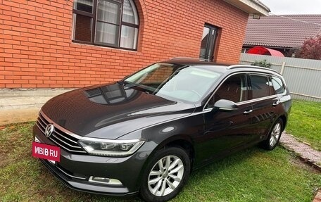Volkswagen Passat B8 рестайлинг, 2019 год, 1 870 000 рублей, 6 фотография