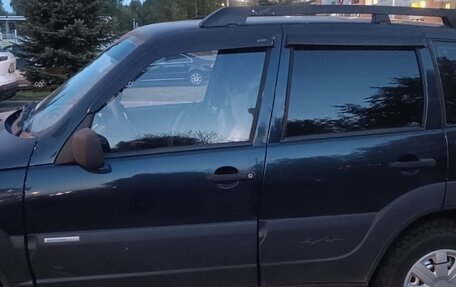 Chevrolet Niva I рестайлинг, 2010 год, 420 000 рублей, 4 фотография