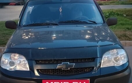 Chevrolet Niva I рестайлинг, 2010 год, 420 000 рублей, 3 фотография