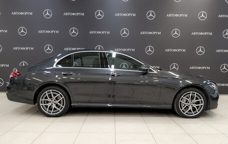 Mercedes-Benz E-Класс, 2021 год, 6 500 000 рублей, 4 фотография