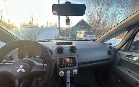 Mitsubishi Colt VI рестайлинг, 2004 год, 325 000 рублей, 3 фотография