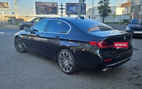 BMW 5 серия, 2021 год, 5 500 000 рублей, 2 фотография
