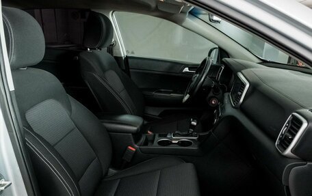 KIA Sportage IV рестайлинг, 2020 год, 2 300 000 рублей, 8 фотография