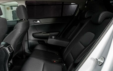 KIA Sportage IV рестайлинг, 2020 год, 2 300 000 рублей, 9 фотография
