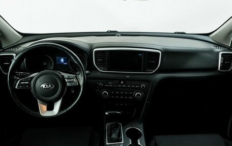 KIA Sportage IV рестайлинг, 2020 год, 2 300 000 рублей, 7 фотография