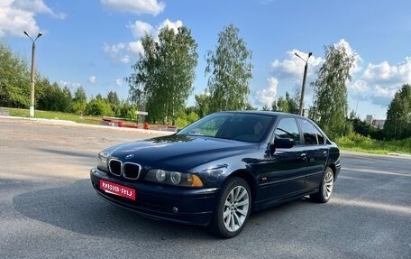 BMW 5 серия, 2003 год, 650 000 рублей, 1 фотография