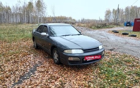 Nissan Skyline, 1993 год, 270 000 рублей, 5 фотография