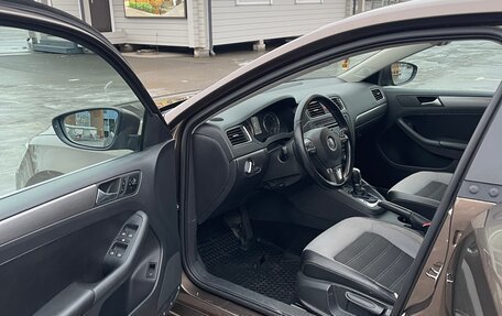 Volkswagen Jetta VI, 2012 год, 750 000 рублей, 20 фотография