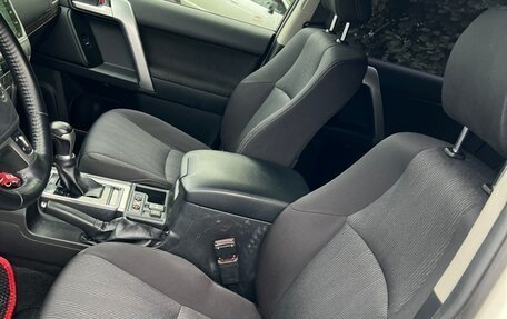 Toyota Land Cruiser Prado 150 рестайлинг 2, 2018 год, 5 700 000 рублей, 3 фотография