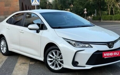 Toyota Corolla, 2021 год, 1 450 000 рублей, 2 фотография