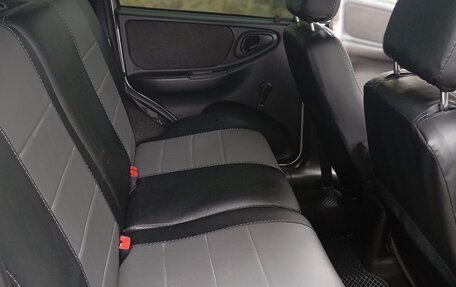 Chevrolet Niva I рестайлинг, 2011 год, 680 000 рублей, 7 фотография