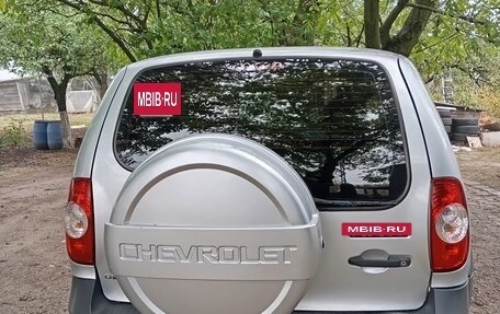 Chevrolet Niva I рестайлинг, 2011 год, 680 000 рублей, 2 фотография