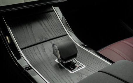 Land Rover Range Rover Evoque II, 2024 год, 5 999 000 рублей, 22 фотография