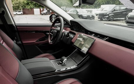 Land Rover Range Rover Evoque II, 2024 год, 5 999 000 рублей, 17 фотография