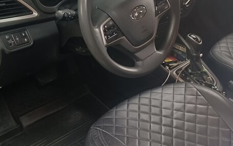 Hyundai Solaris II рестайлинг, 2017 год, 920 000 рублей, 12 фотография