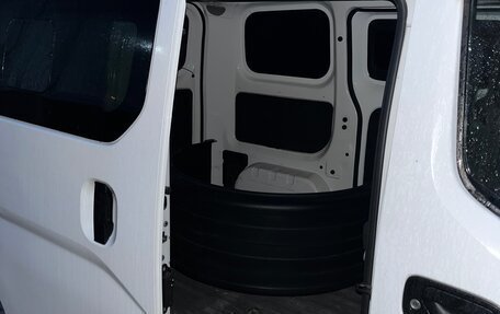 Nissan NV200, 2013 год, 1 600 000 рублей, 5 фотография