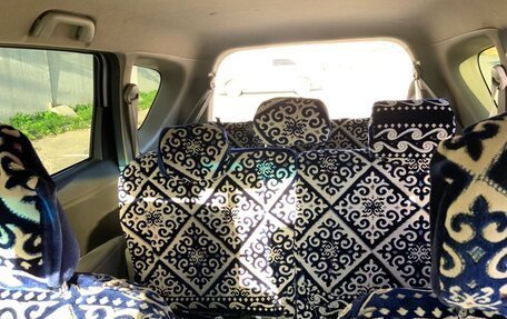 Toyota Passo Sette, 2010 год, 720 000 рублей, 15 фотография