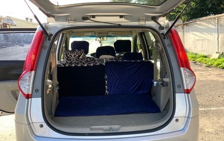 Toyota Passo Sette, 2010 год, 720 000 рублей, 12 фотография