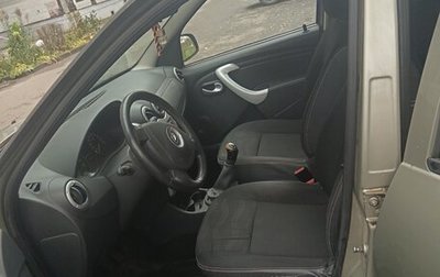 Renault Sandero I, 2013 год, 700 000 рублей, 1 фотография